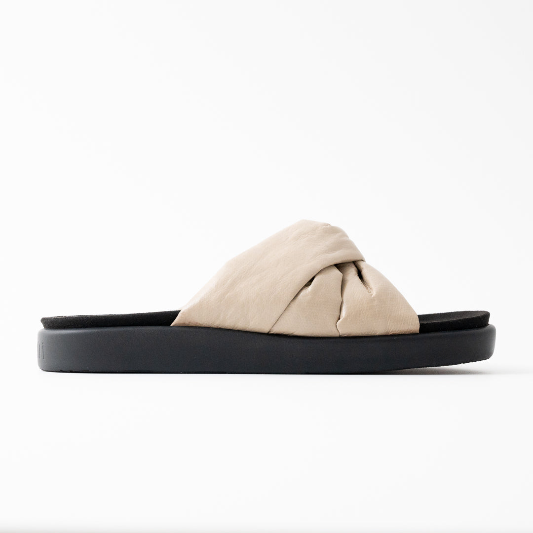 imini Amelie 1000-05 bequeme, modische Sommersandale in beige mit wechselfußbett